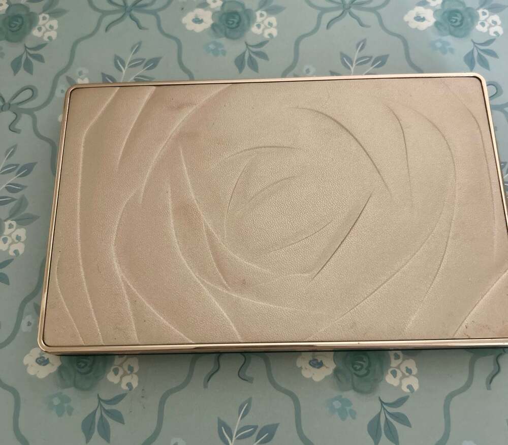 Lancôme Holiday 2024 Rose Gold Limited Edition 12-Color Eyeshadow Palette